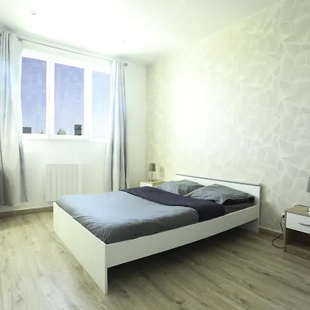 Elegant Appartement Bord De Seine Montereau-faut-Yonne Exterior foto